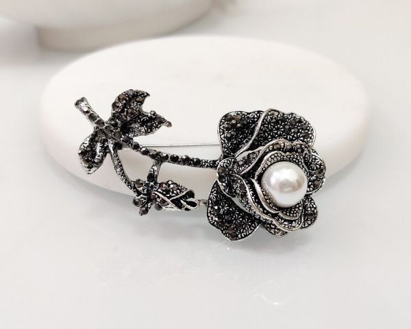 Brooch Flower