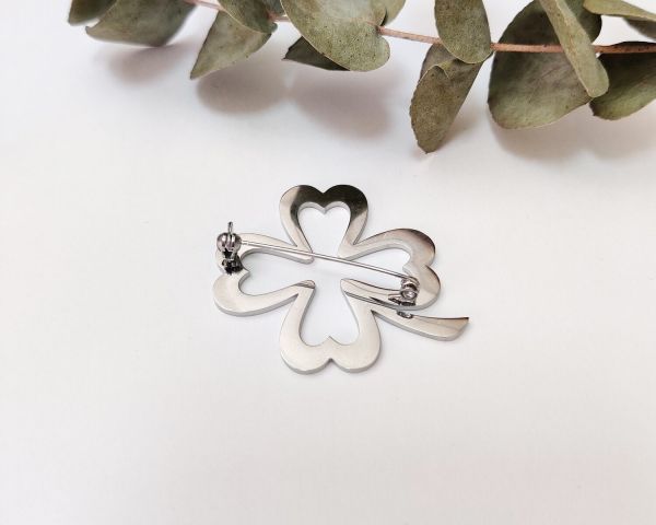 Brooch Clover