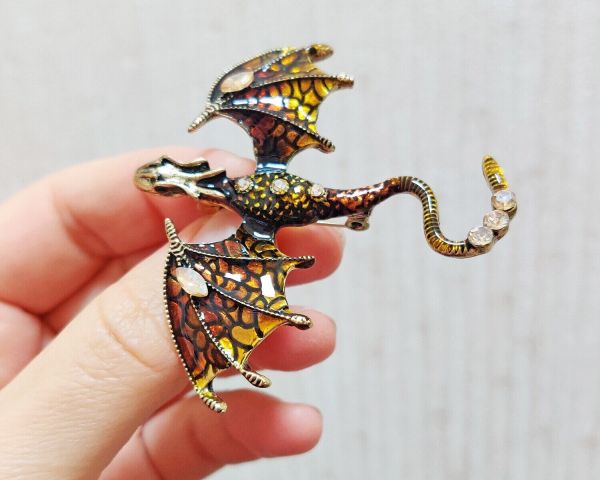 Flying Dragon pendant brooch