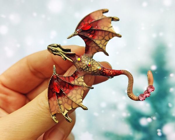 Flying Dragon pendant brooch