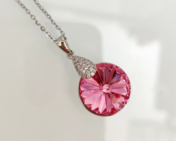 Pendant with Swarovski crystals