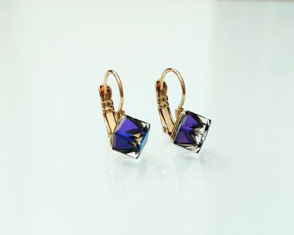 Earrings with Swarovski crystals Cube