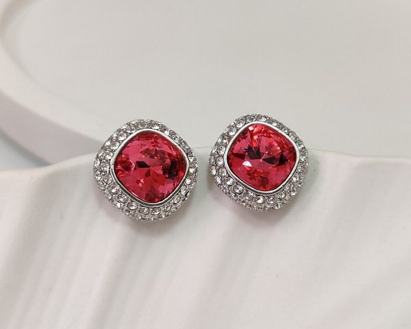 Earrings with Swarovski crystals