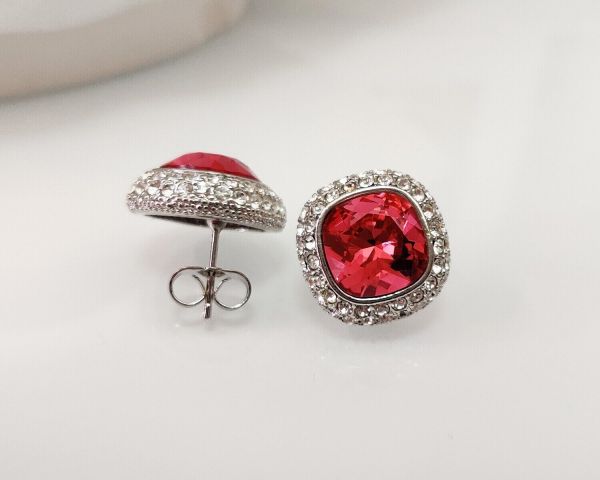 Earrings with Swarovski crystals