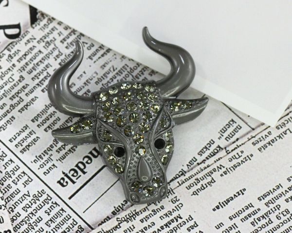 Symbol of the New Year Brooch F649273907130