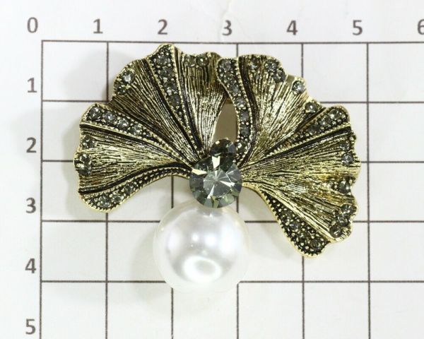 Brooch F662574807160